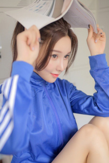 坐在学长的上写作业